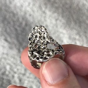 Artsy Sponge-like silver ring, size 6